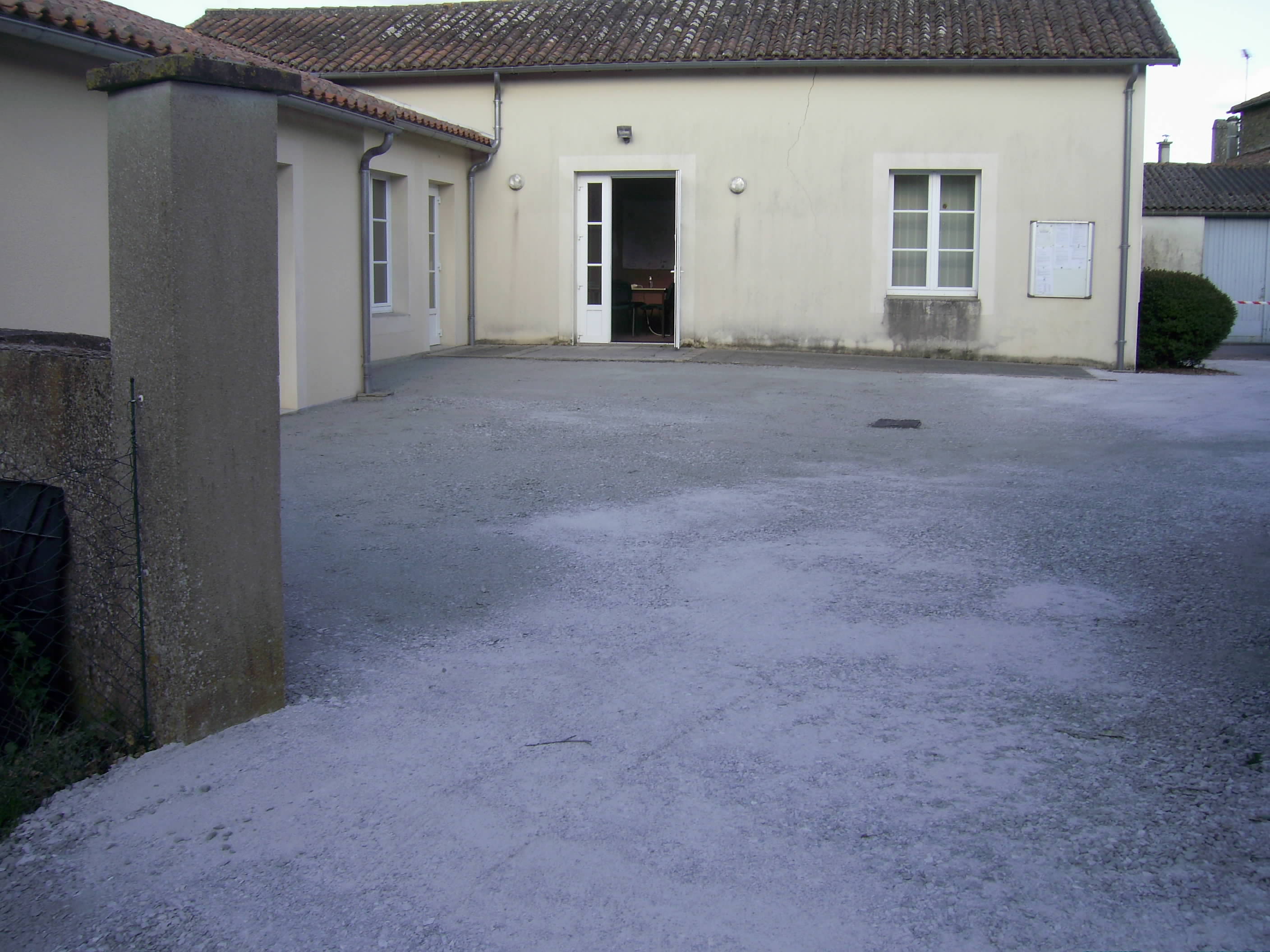 Parking pendant travaux - Agrandir l'image (fenêtre modale)